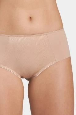 Triumph: Essential Minimizer Hipster